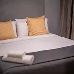 Elegant Nest